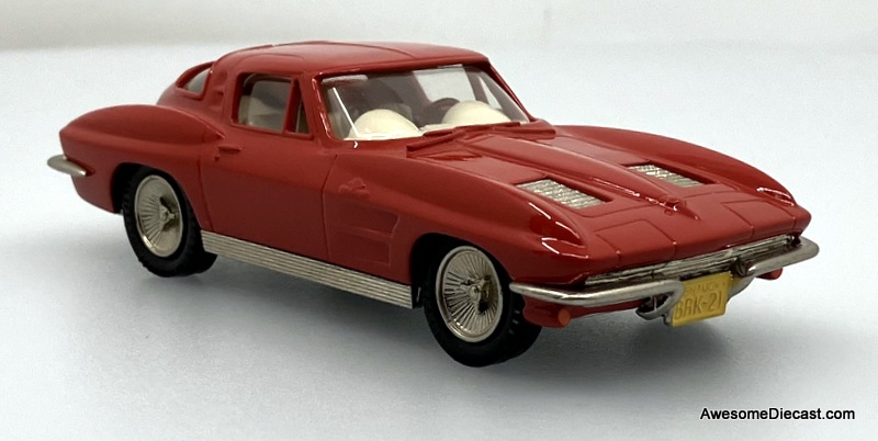 1963 Chevrolet Corvette Stingray Coupe, Red 1:43 White Metal Model Car by Brooklin Models