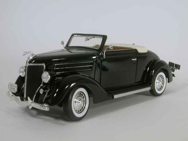 1936 Ford Deluxe Cabriolet, Black 1:18 Diecast Model by Welly