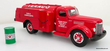 First Gear 1:34 1949 International KB-8 Fuel Tanker: Texaco