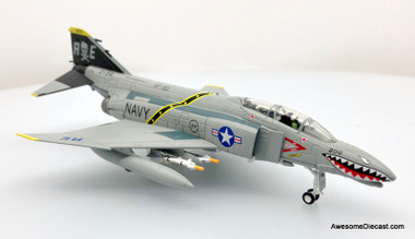 Flight Deck Models 1:100 McDonnell Douglas F-4C Phantom: USS Roosevelt "Jolly Rogers" (Fantasy Shark Mouth Scheme)