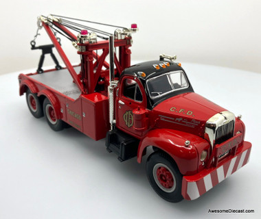 1960 Mack B-61 Tow Truck: Chicago Fire Department 1:34 Diecast Model Truck by First Gear