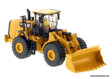 Catapillar 966M Wheel Loader 1:87 Diecast Model Vehicle by Diecast Masters