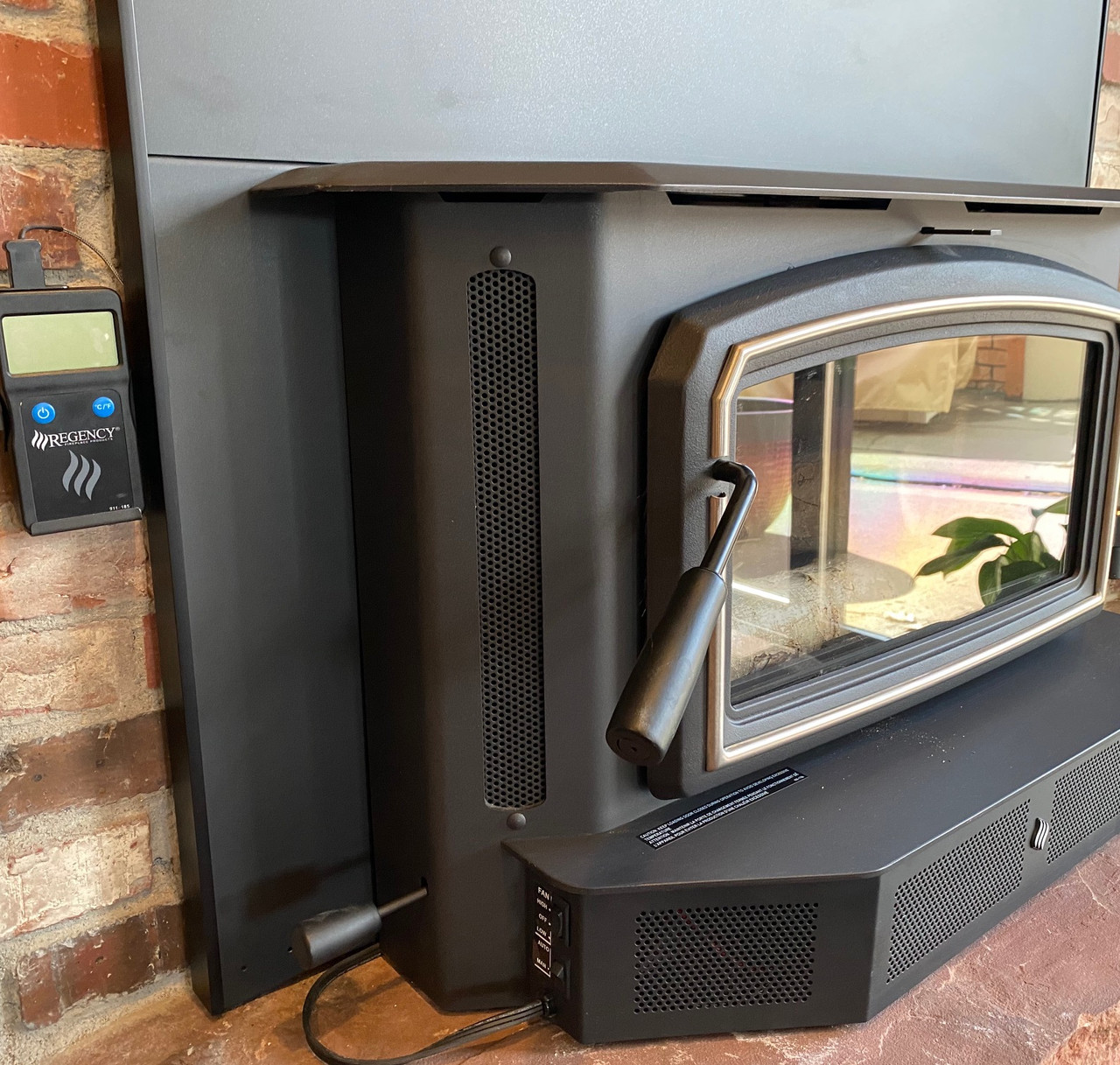 Regency I2500M Wood Burning Insert