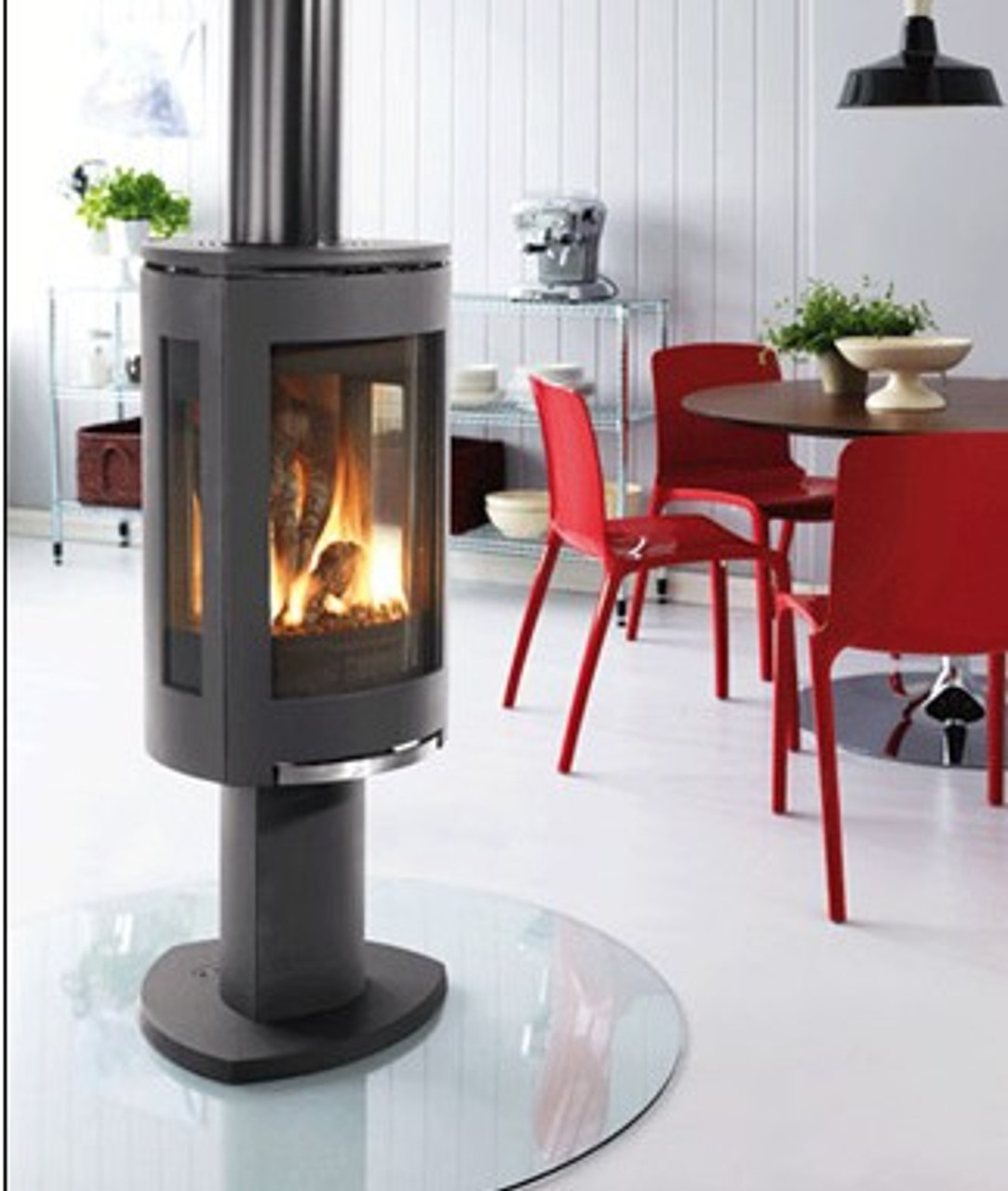 Jotul GF370 DV Gas Stove in a matte black finish