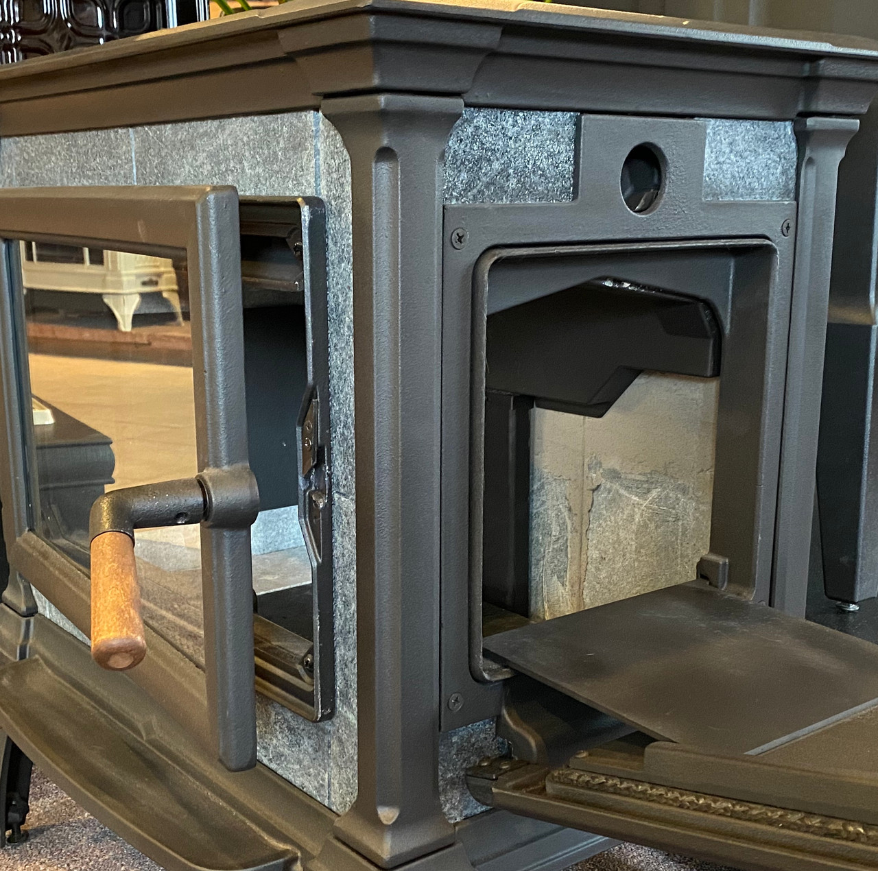 Hearthstone Heritage 8024 Wood Stove TruHybrid