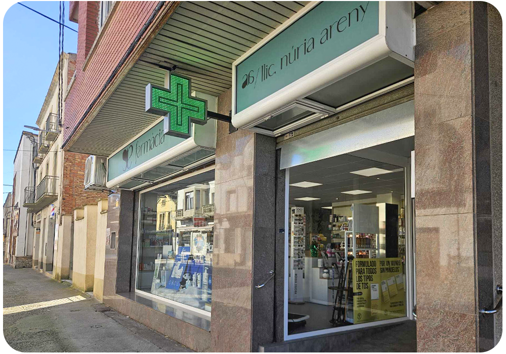 Interior de Farmacia Carmen Ortiz en Benacazón (Sevilla)