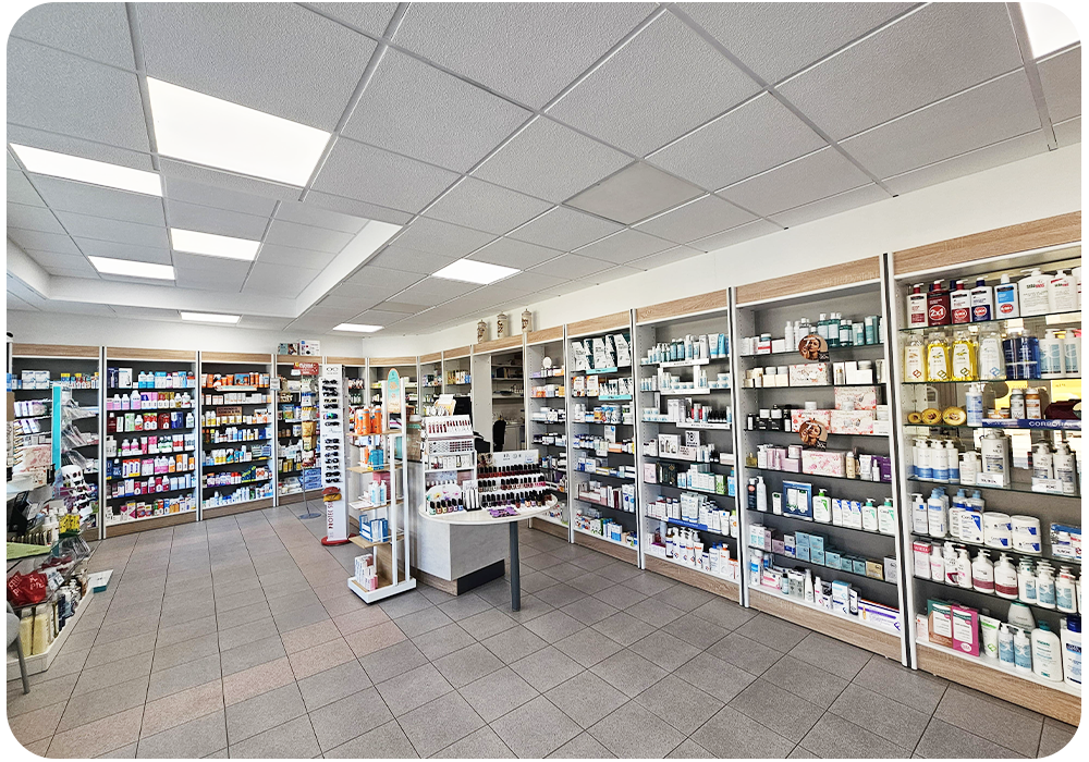 Interior de Farmacia Carmen Ortiz en Benacazón (Sevilla)