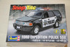 RMX85-972  - Revell 1/25 Ford Expedition Police SSV WWHP112307