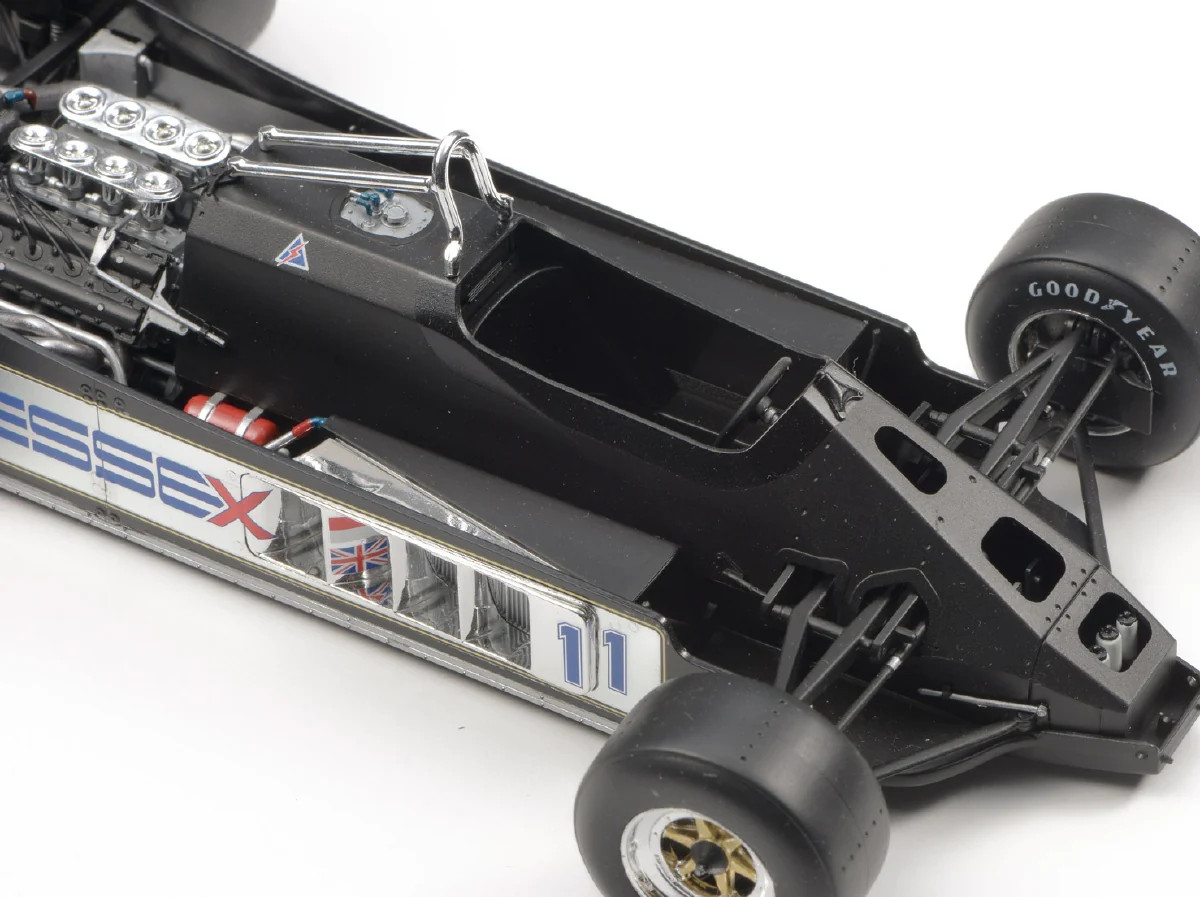 EBBRO 1/20 Team Lotus Type 88 1981 プラモデル EBB20010-2__70753.1691775587.