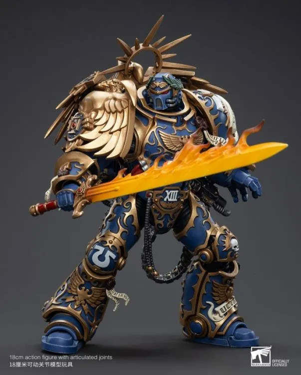 JOTJT6342 - Joy Toy Warhammer 40K: 1/18 Ultramarines Primarch