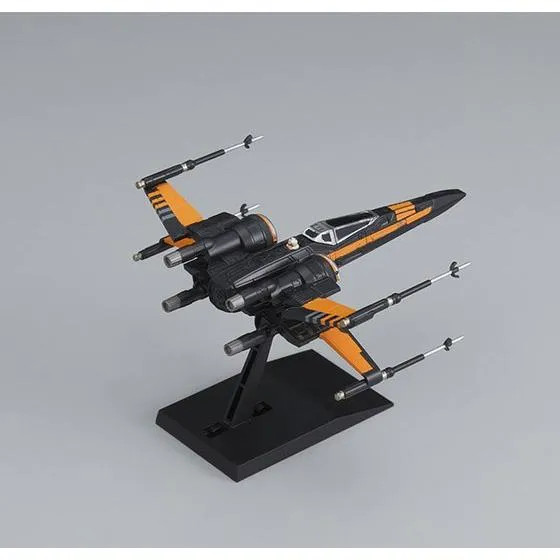 BAN5066399 - Bandai Star Wars Vehicle Model 003: Poe's X-Wing
