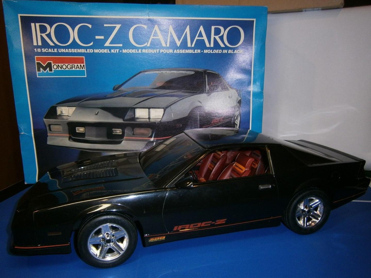 85-2610 - Monogram 1/8 IROC-Z Camaro