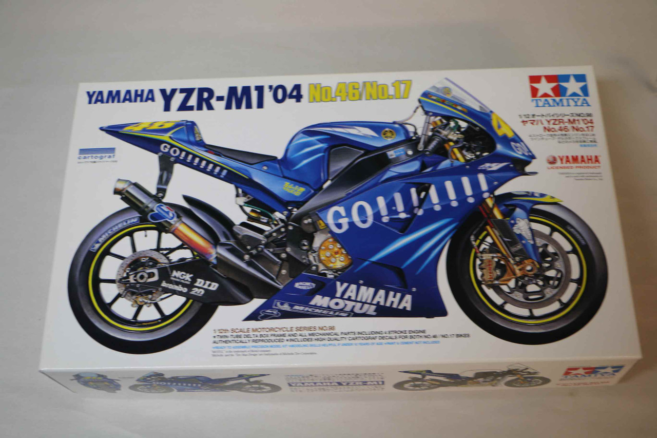 14098 - Tamiya - 1/12 Yamaha YZR-M1 '04 No.46/No.17 (Discontinued