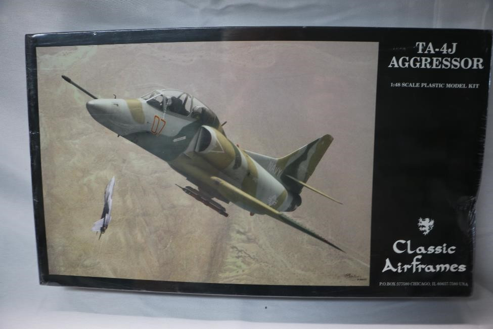 CLA4147 - Classic Airframes - 1/48 TA-4J Aggressor