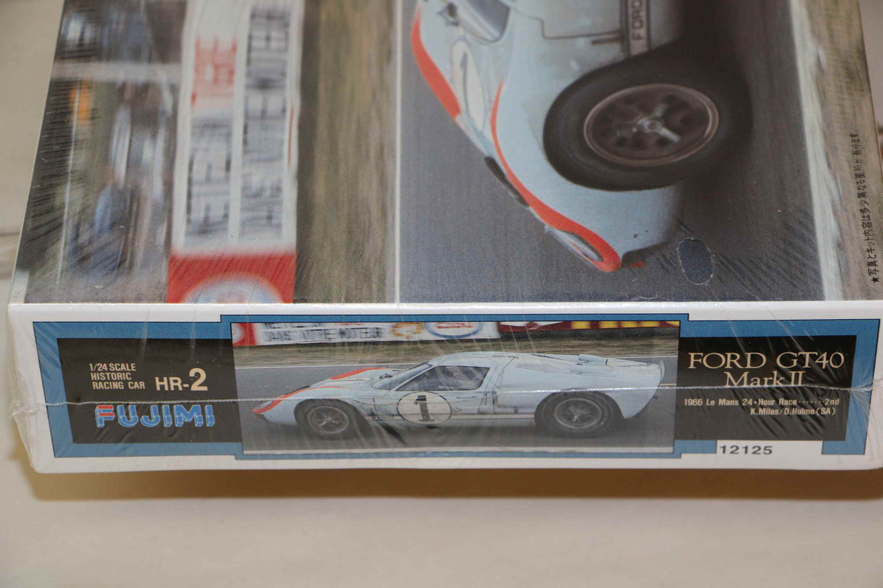 FUJ12125 - Fujimi - Ford GT-40 Mk. II 66 Le Mans 2nd