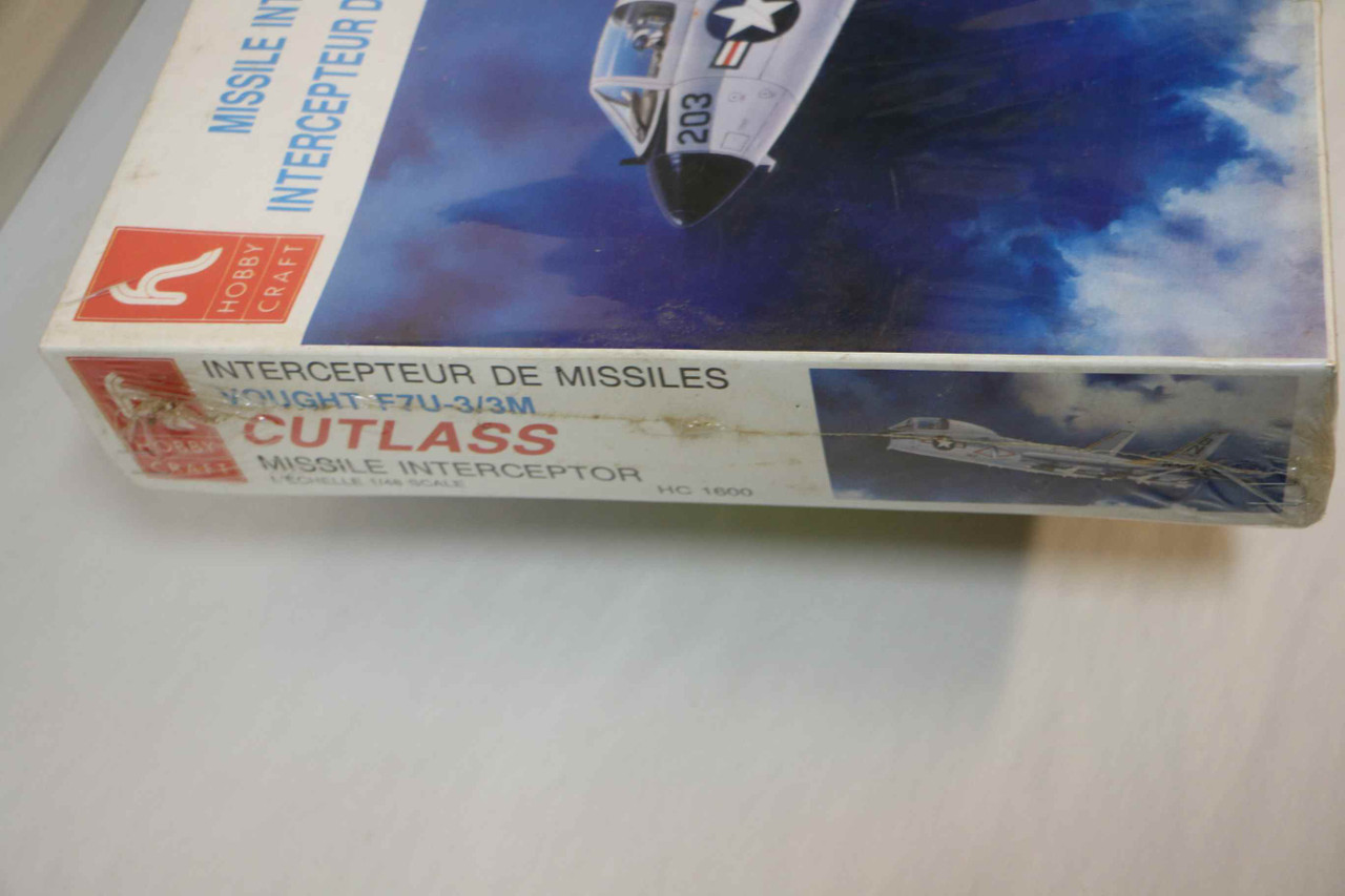 HOB1600 - Hobbycraft - 1/48 F7U-3/3M Cutlass