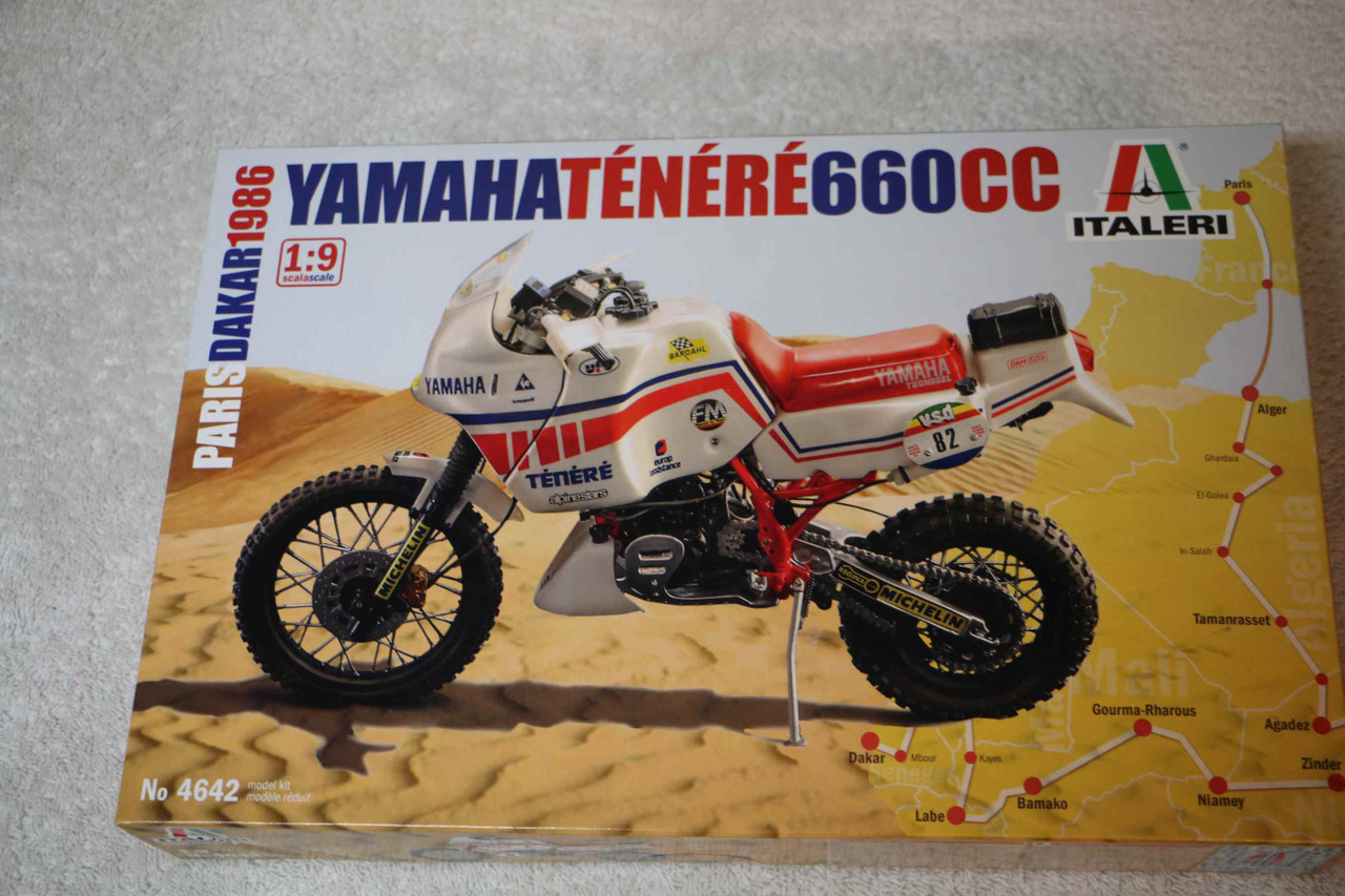 Tenere 660cc Italeri Yamaha Tenere ITA4642 Italeri 1/9 Yamaha
