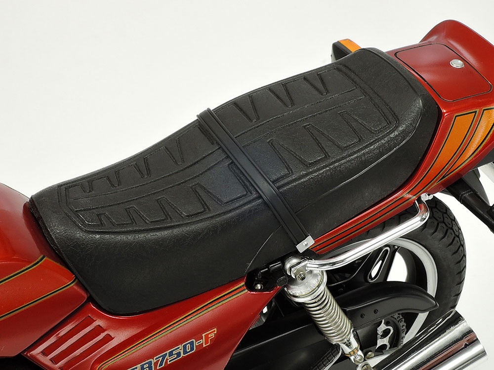 TAM16020 - Tamiya - 1/6 Honda CB750F