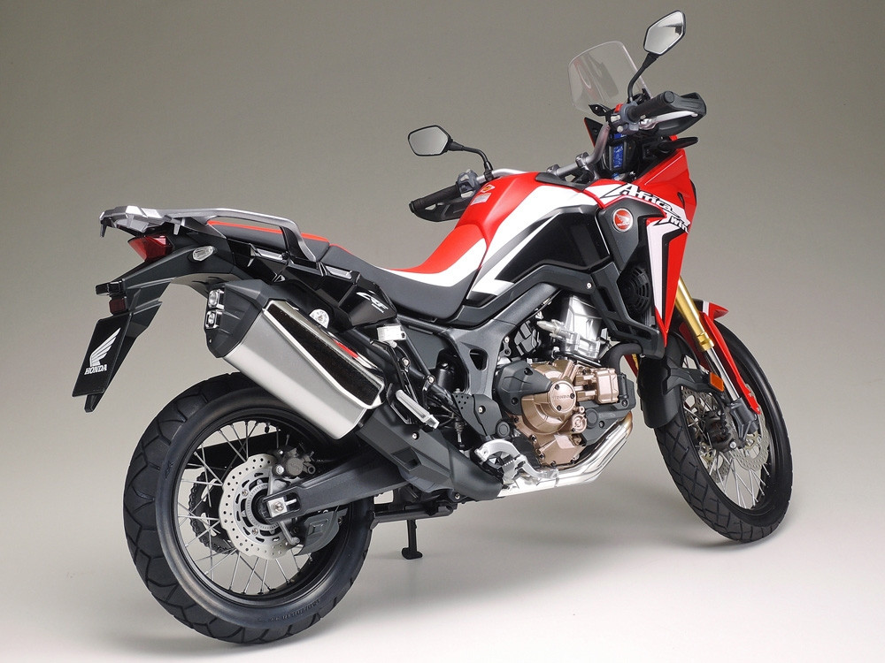 TAM16042 - Tamiya - 1/6 Honda CRF1000L 'Africa Twin'