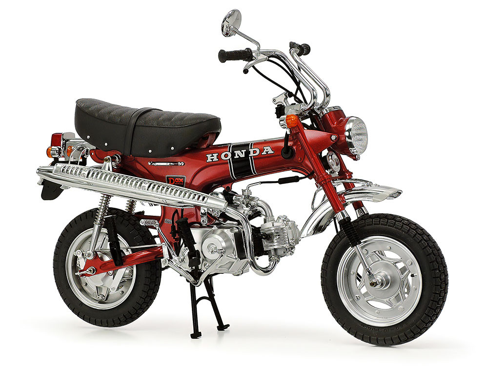 TAM16002 - Tamiya - 1/6 Honda DAX Export 70