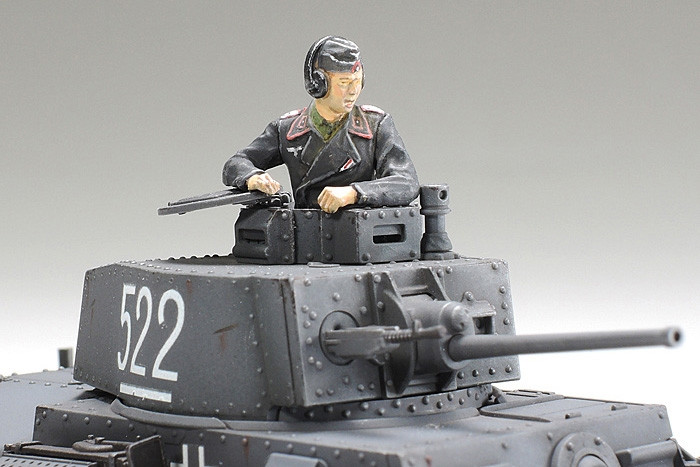TAM32583 - Tamiya - 1/48 Pz.Kpfw.38(t) Ausf.E/F