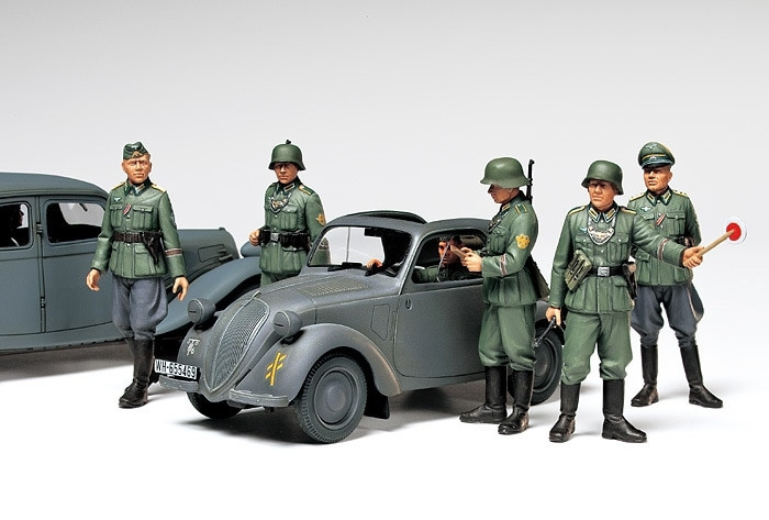 TAM35321 - Tamiya - 1/35 Simca 5 Staff Car (German Army)