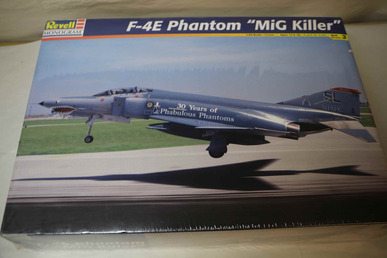 RMX4668 - Revell 1/32 F-4E Phantom Mig Killer