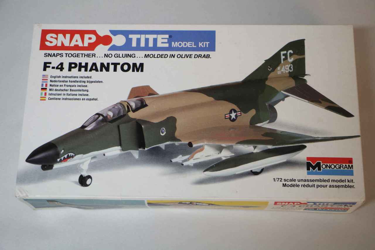 RMX1102 - Revell 1/72 F-4 Phantom II Snap Tite