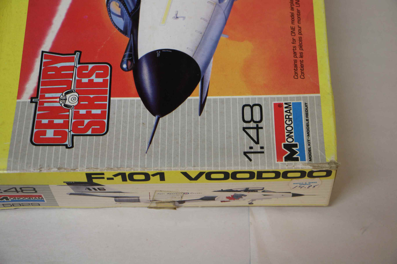 RMX5829 - Revell Voodoo F101 1/48
