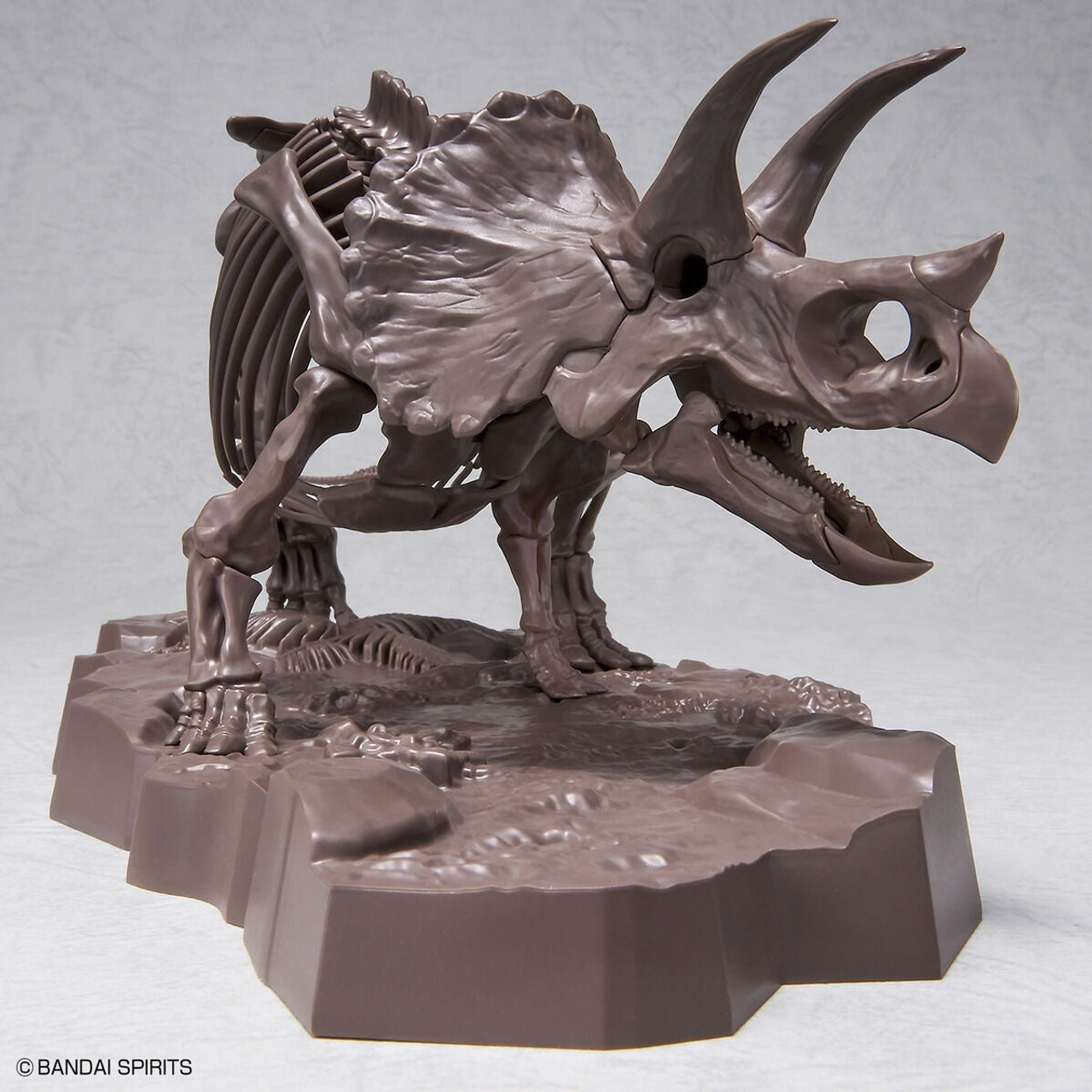 BAN5061801 - Bandai 1/32 Imaginary Skeleton Triceratops