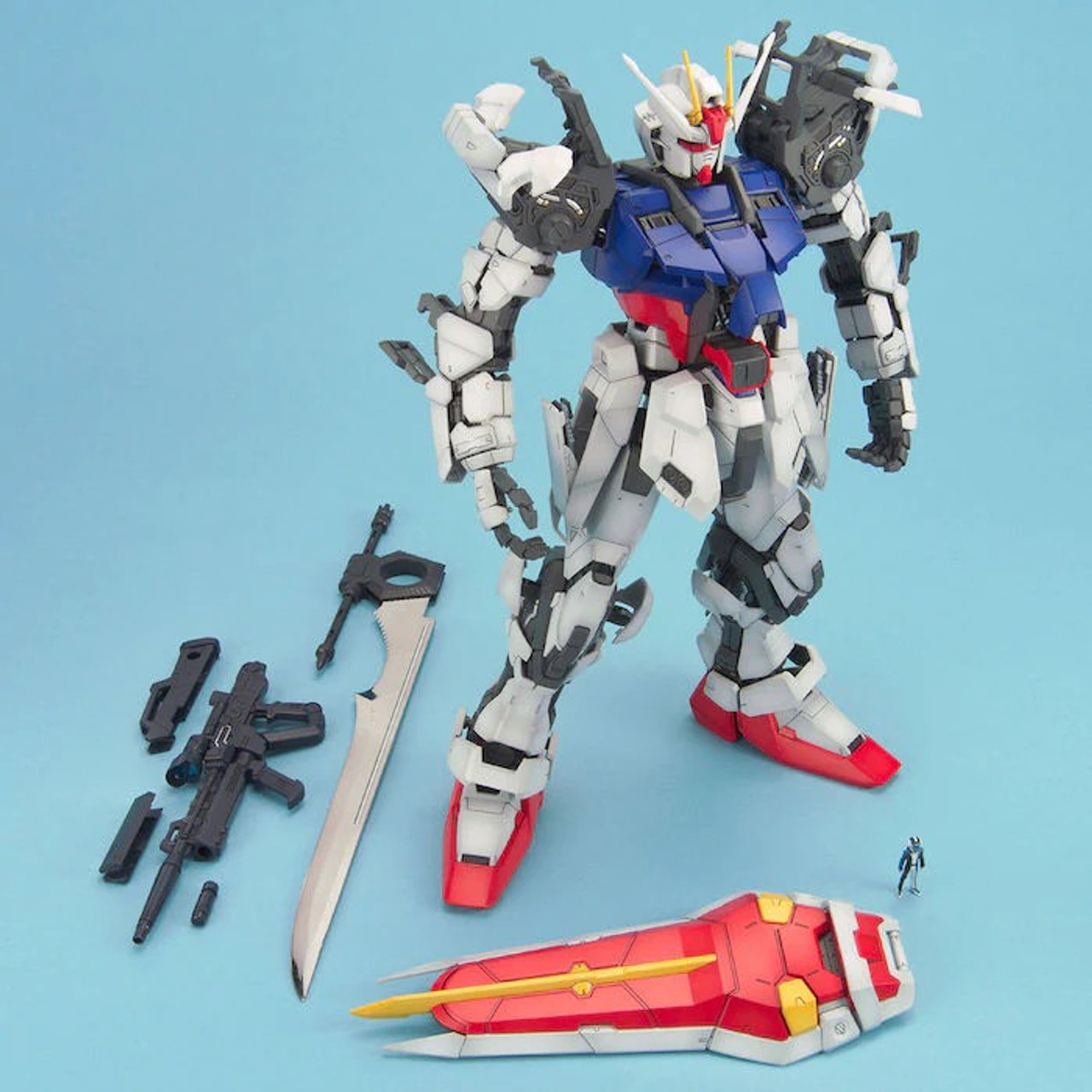 BANDAI - GAT-X105 Strike Gundam PG 1/60 ガンプラ ガンダム Amazon.com: Bandai Hobby 1/60 GAT-X105 Strike Gundam, Bandai