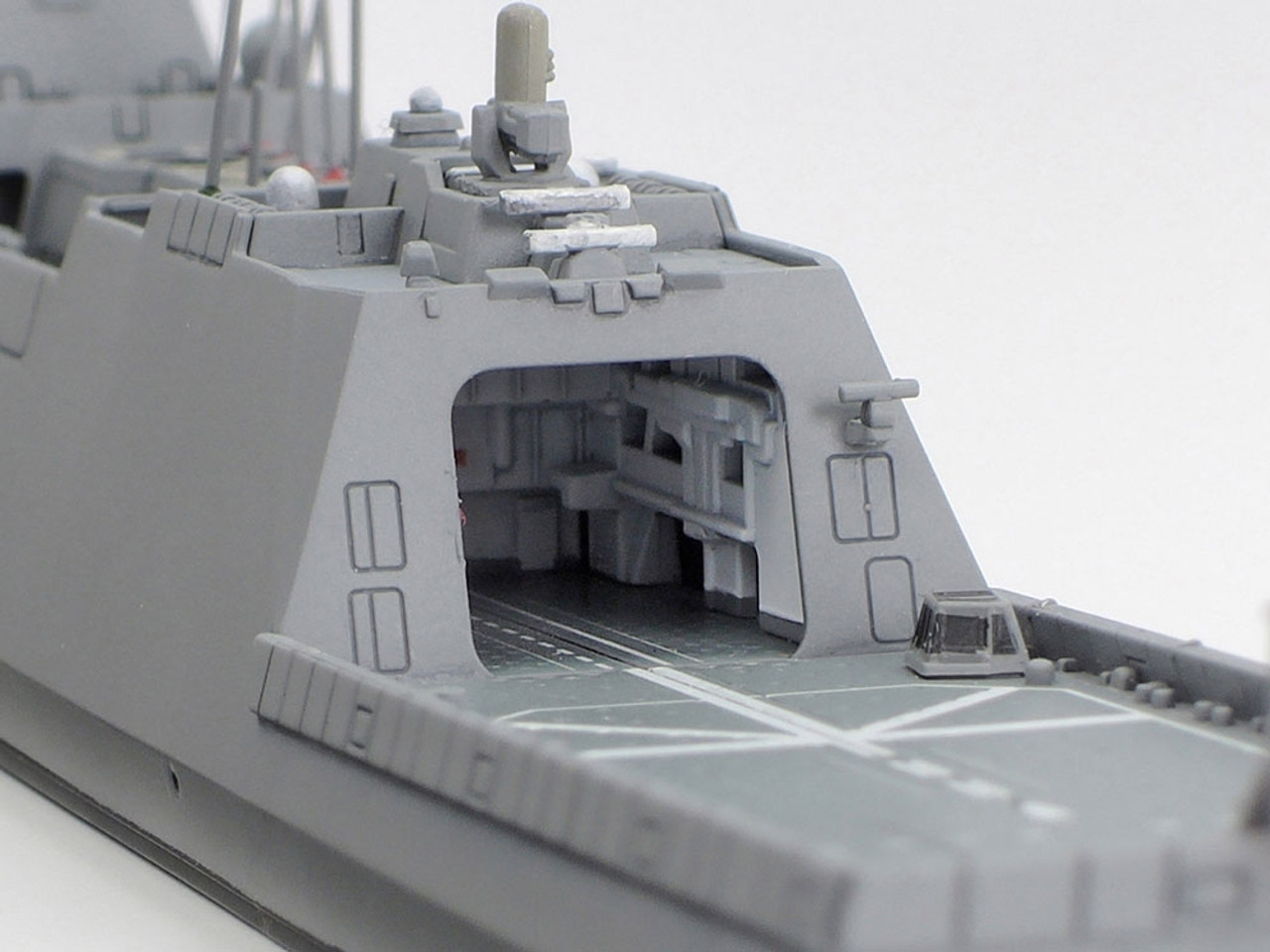 TAM31037 - Tamiya 1/700 JMSDF Ship FFM-1 Mogami - Wheels and