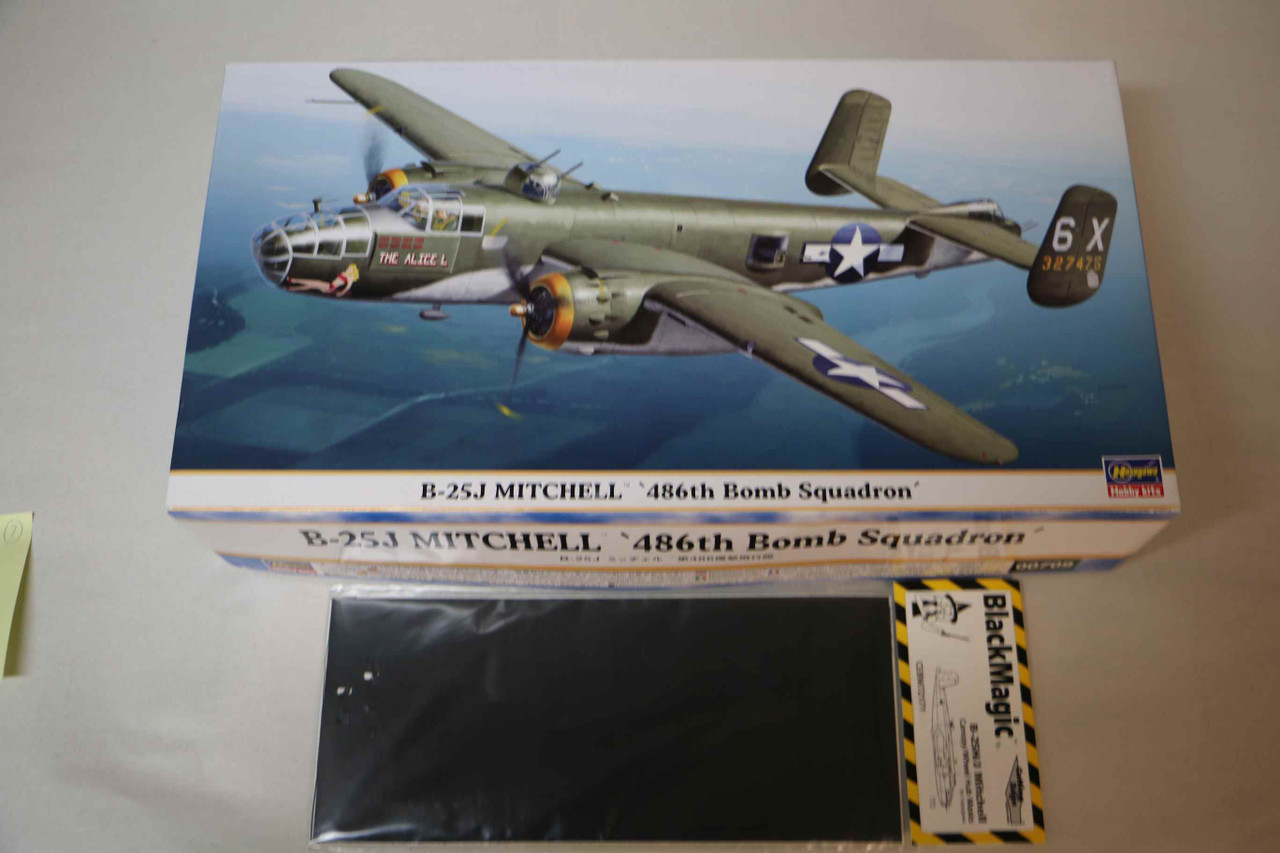 00709 - Hasegawa 1/72 B-25J Mitchell 486th Bomb Squadron