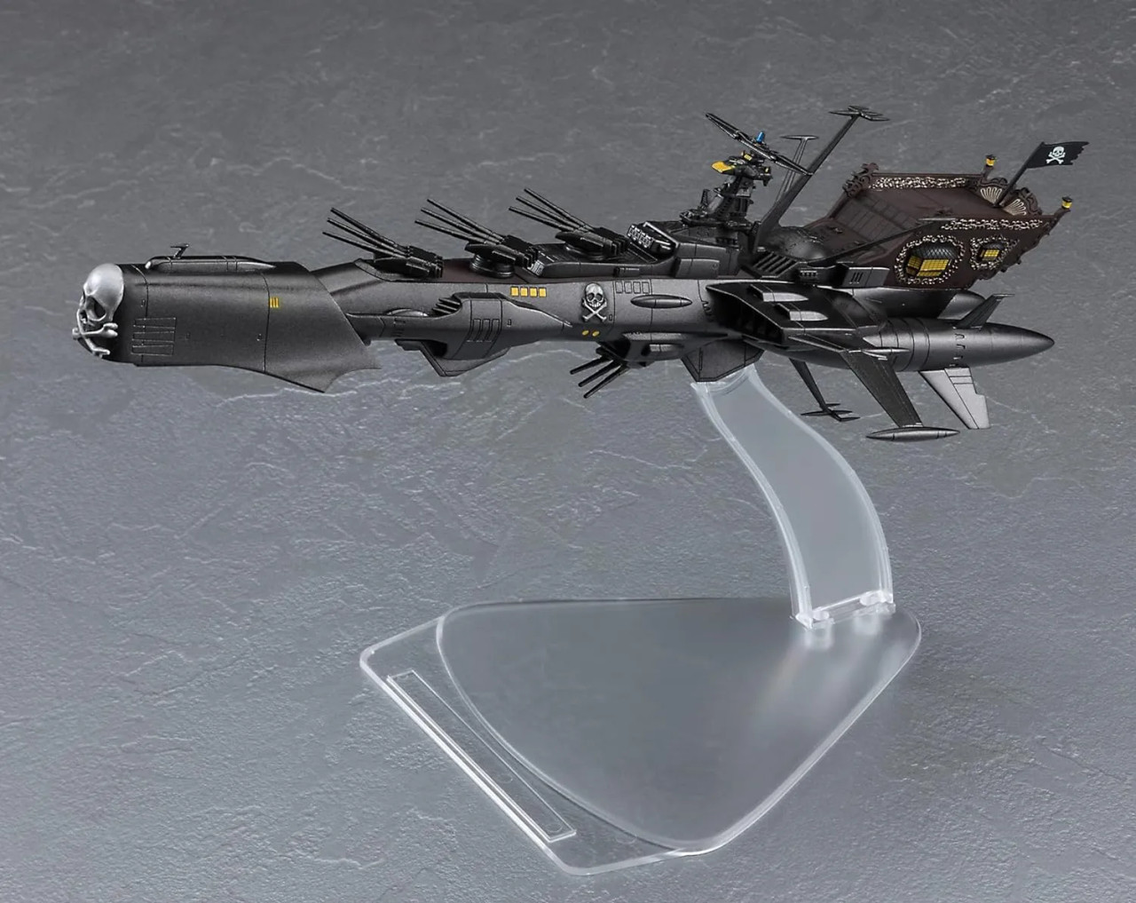 HAS64787 - Hasegawa 1/2500 Space Pirate Battleship Arcadia Third