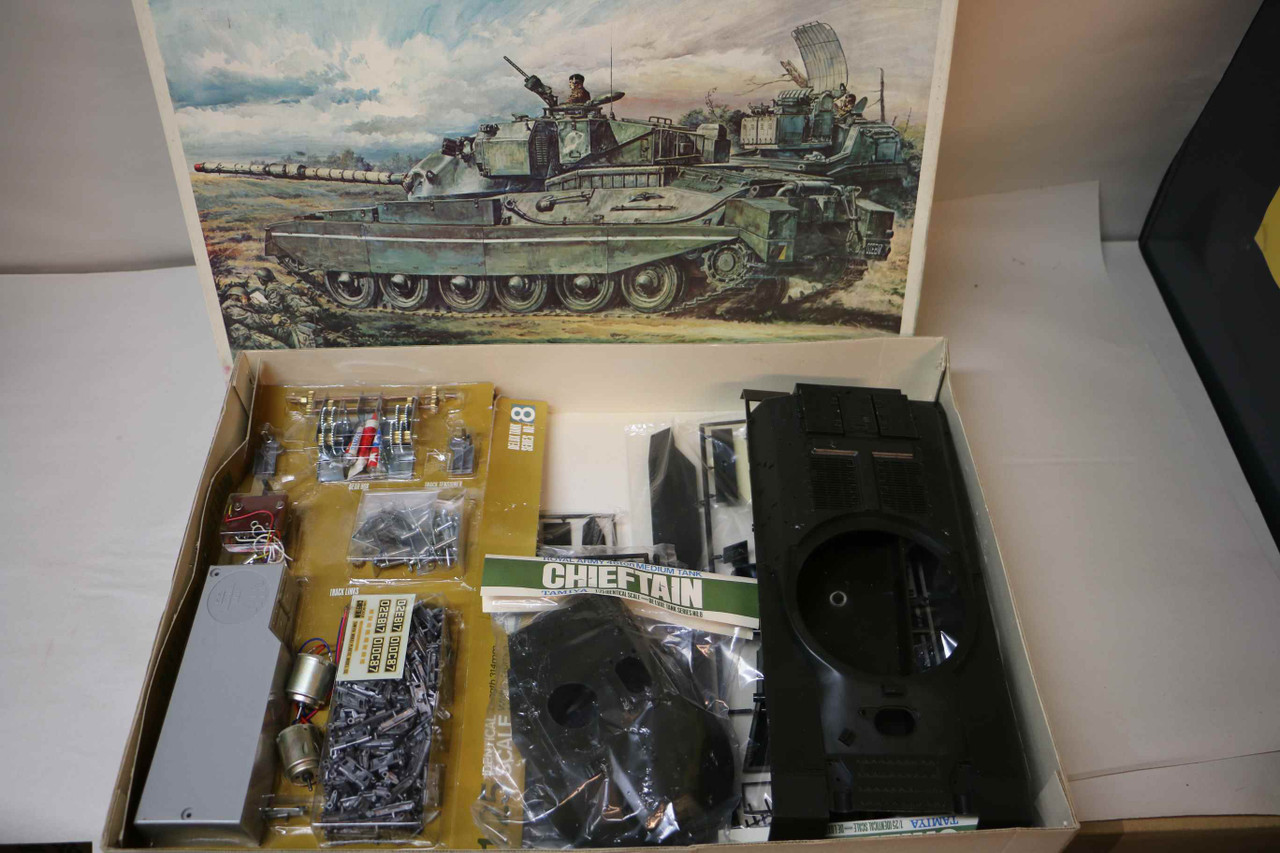 DTW108 - Tamiya 1/25 Motorized Royal Army 46ton Medium Tank Chieftain
