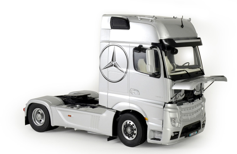ITA3905 - Italeri 1/24 MERCEDES BENZ ACTROS MP4 GIGASPACE - Wheels