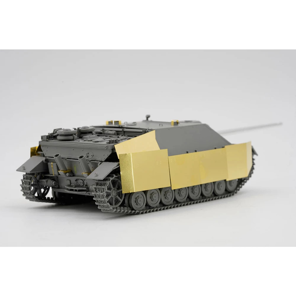 PANZER IV auf J 1/35 de chez DRAGON PANZER IV auf J 1/35 de chez DRAGON