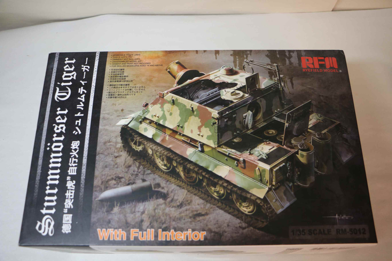 1:35 Rye Field Model 5012 Sturmmörser Tiger RM61 L/5,4 / 38 cm with Full Interior