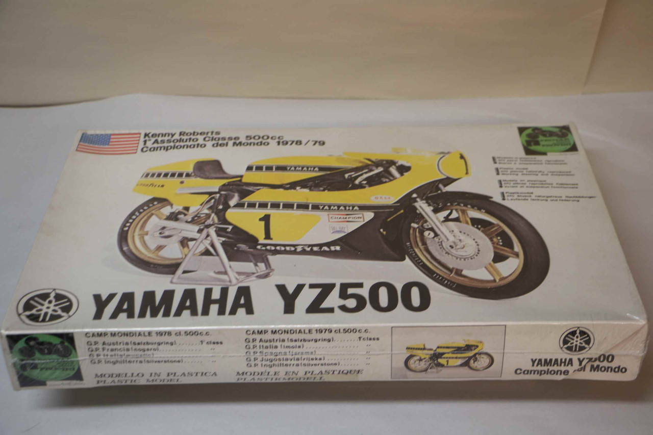 176 - Protar 1/9 Yamaha YZ500 Kenny Roberts 1 - PREOWNED