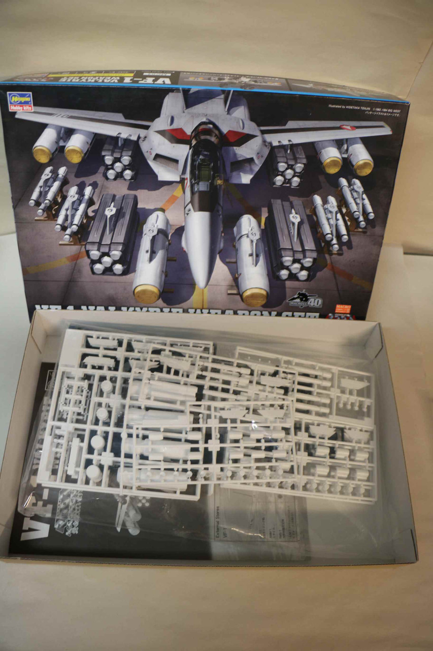 65654 - Hasegawa 1/48 - VF-1 Valkyrie Weapon Set PREOWNED