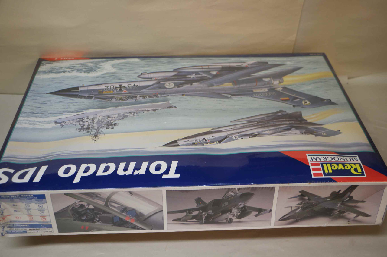 85-4666 - Revell 1/32 Tornado IDS PREOWNED