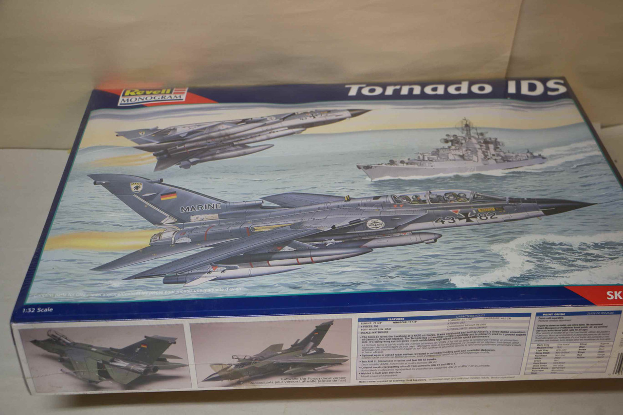 85-4666 - Revell 1/32 Tornado IDS PREOWNED
