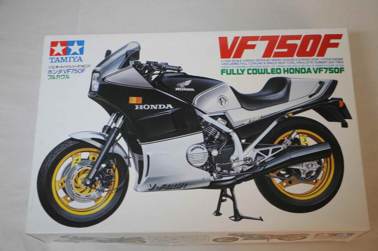 Tamiya 1/12 Honda VF750F Motorcycle Model Kit - Preowned