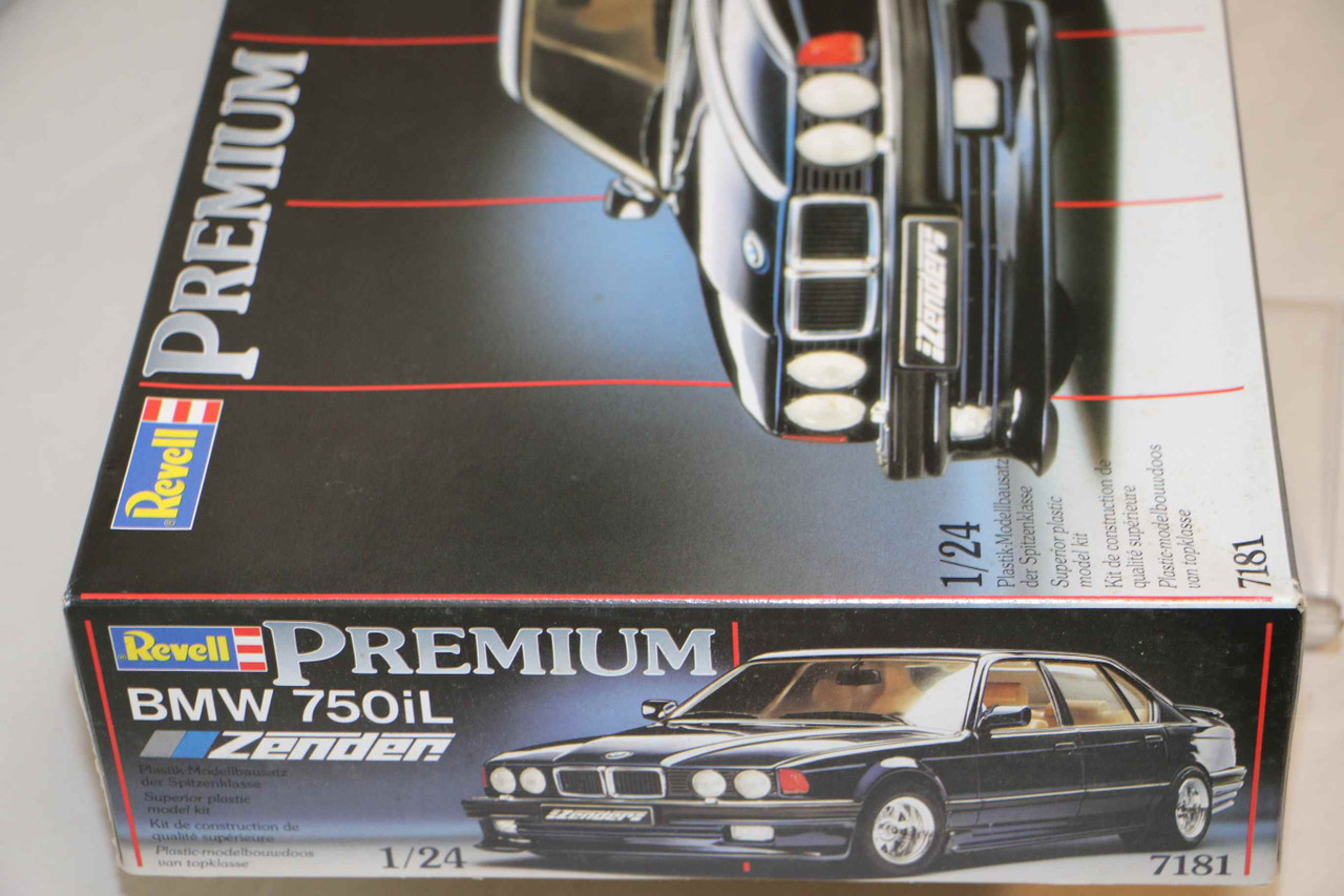 Revell 1/24 Zender BMW 750iL E32 Custom Luxury Sedan Model Kit