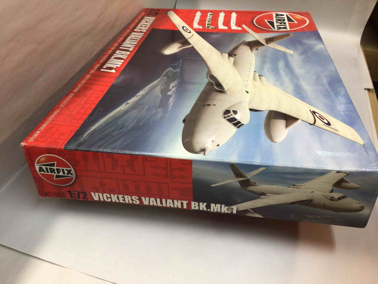 Airfix 1/72 Vickers Valiant B.K.Mk.1 V-Bomber A11001 Preowned