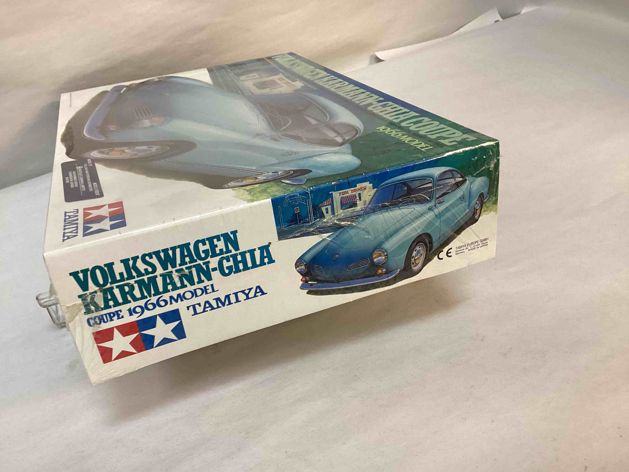 Tamiya 24138 1/24 Volkswagen Karmann-Ghia Coupe 1966 | Preowned