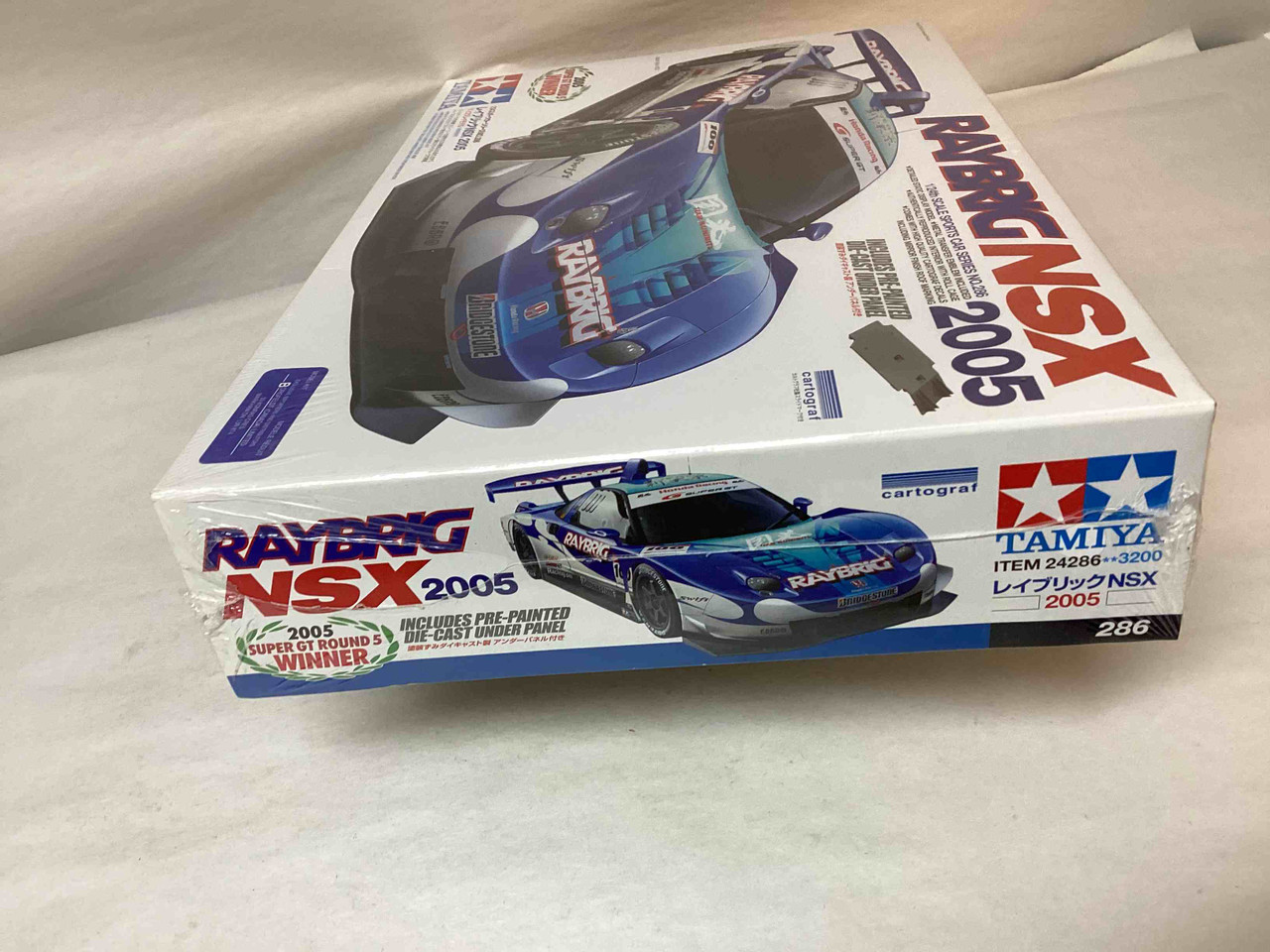 24286 - Tamiya 1/24 Raybrig NSX 2005 Super GT Winner | Resealed
