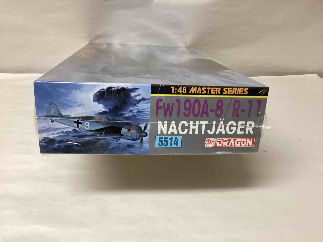 FUKA様1/11 5514 - Dragon 1/48 Fw190A-8/R-11 Nachtjager - Resealed Mint