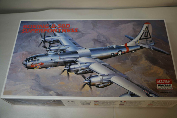 ACA2112 - Academy - 1/72 B50D Superfortress