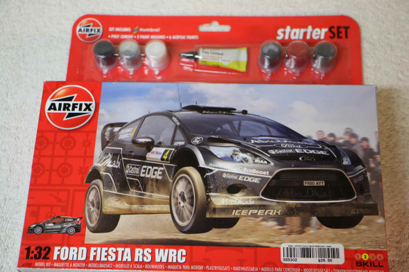 AIRA55302 - Airfix - 1/32 Ford Fiesta RS WRC Starter Set